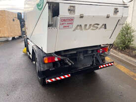 AUSA B400H Sweeper Truck - Hire - picture2' - Click to enlarge