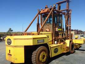 Hoist Lift Truck 10T Tyre Handler Lift Truck - picture0' - Click to enlarge