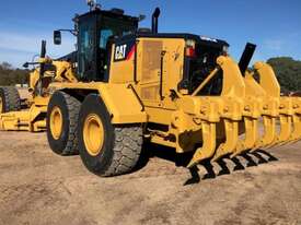 2013 Caterpillar 16M2 - picture1' - Click to enlarge