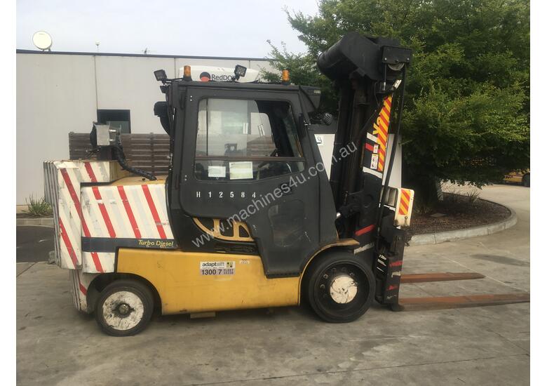 caption 8.0T Diesel Counterbalance Forklift