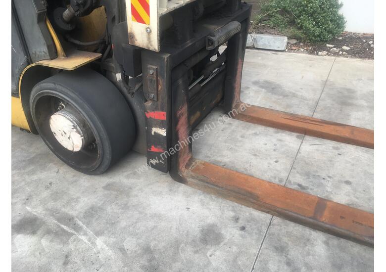 caption 8.0T Diesel Counterbalance Forklift