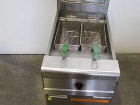 Frymaster MJCFSE Single Pan Fryer - picture1' - Click to enlarge