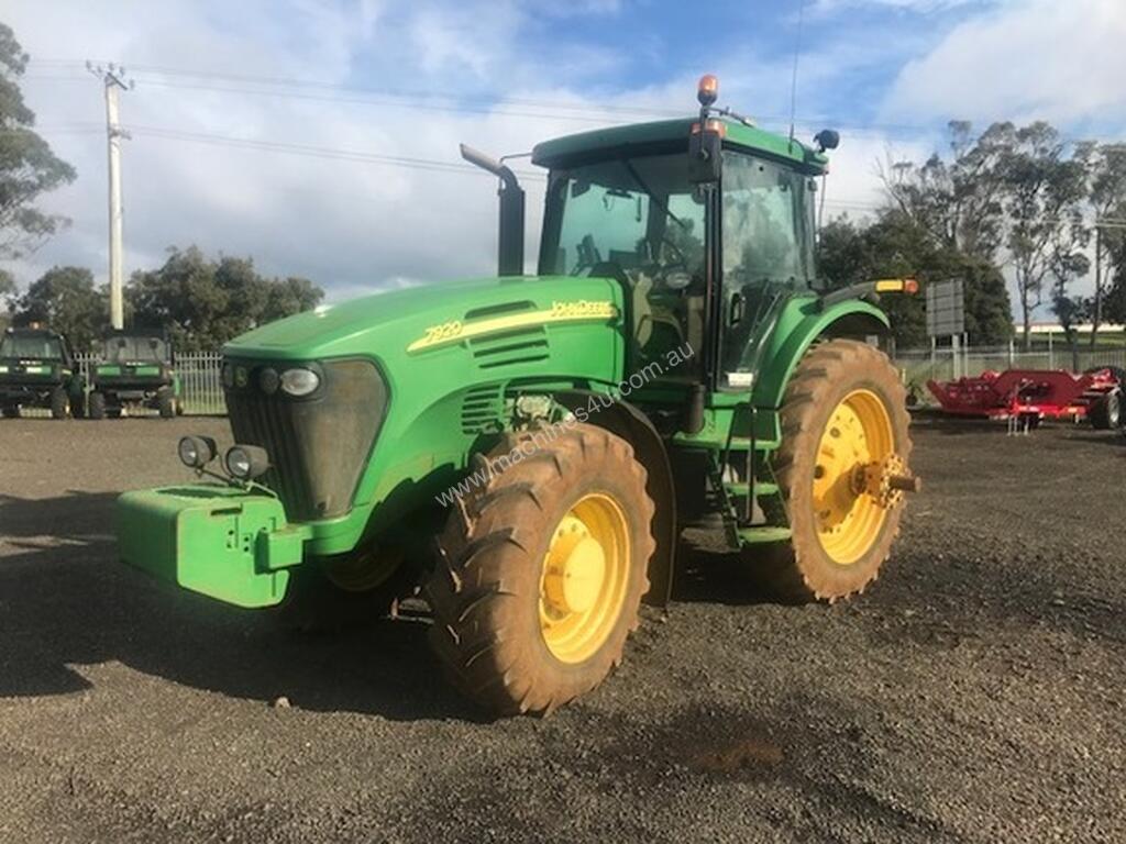 Used 2005 John Deere 7920 4WD Tractors 200+hp in LATROBE, TAS