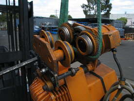 1000kg Electric Chain Hoist with Motorised Trolley - Balkancar B103 - picture2' - Click to enlarge