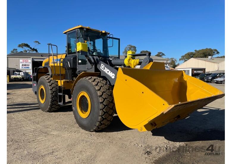 caption Wheel Loader 18T: XC958 with 3.1m Dumping Height