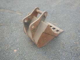 Jaws 585mm Gp Bucket to suit 8T - picture2' - Click to enlarge