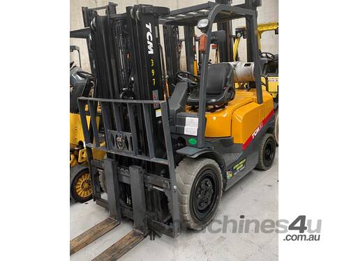 Nissan/ TCM 3 ton Container Mast Forklift