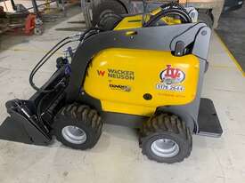 HIRE!!!! Diesel Mini Loader  - picture0' - Click to enlarge
