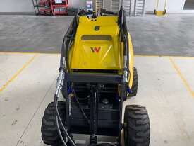 HIRE!!!! Diesel Mini Loader  - picture1' - Click to enlarge