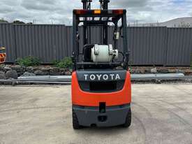 Forklift 1.8T Toyota Standard Mast With Tyne Positioners - picture2' - Click to enlarge