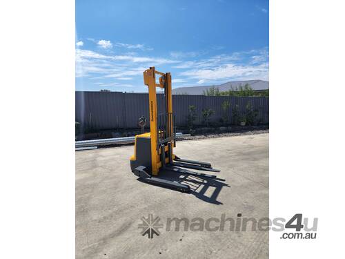 Forklift 1.4T Jungheinrich Walkie Stacker