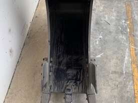 GP450MM WIDE BUCKET 12 TONNE SYDNEY BUCKETS - picture2' - Click to enlarge