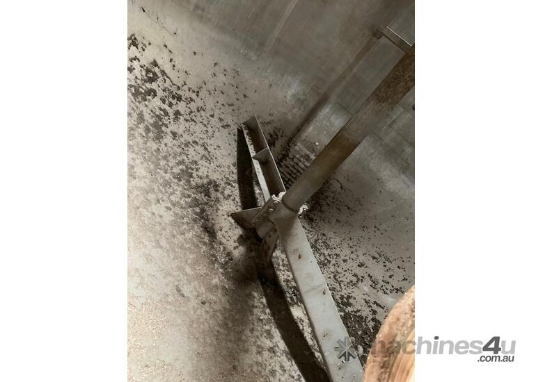 caption SS Agitating Tank