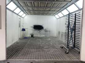 Spray booth full down draft industrial low bake oven - picture0' - Click to enlarge