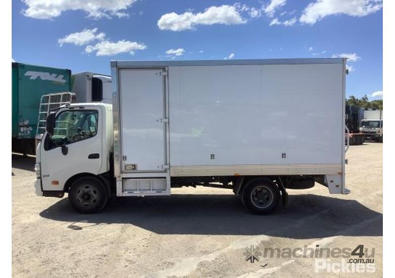 Buy Used Hino 300 SERIES Pantech Truck in , - Listed on Machines4u