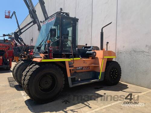 Toyota Counter Balance Forklift 