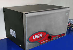 MACFARLANE - 4kW USR Petrol Inverter RV Generator