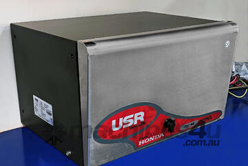 MACFARLANE - 4kW USR Petrol Inverter RV Generator