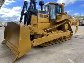 Caterpillar D8 R Dozer  - picture0' - Click to enlarge