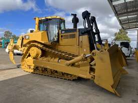 Caterpillar D8 R Dozer  - picture2' - Click to enlarge