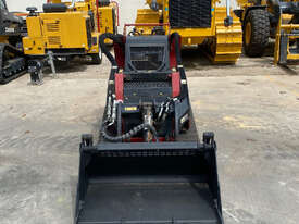 Toro TX1000 Skid Steer Loader - picture1' - Click to enlarge