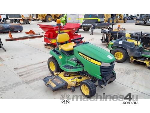 John Deere X320