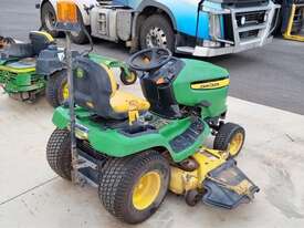 John Deere X320 - picture2' - Click to enlarge