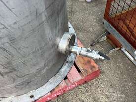 Stainless Steel Tank with Mixtec mixer, approx 1300 litre - picture1' - Click to enlarge