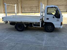 White Isuzu NKR 200 Table Top - picture1' - Click to enlarge