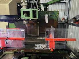 Leadwell 3 axis cnc milling machine and tooling with stand - picture0' - Click to enlarge