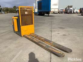 2010 Jungheinrich ECE320 SH Electric Pallet Jack - picture0' - Click to enlarge