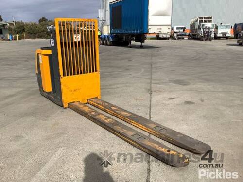 2010 Jungheinrich ECE320 SH Electric Pallet Jack