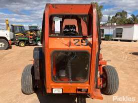 Flory Industries Self Propelled Harvester - picture0' - Click to enlarge