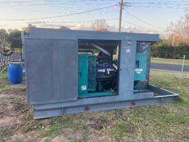 2007 Cummins power generation 90kva generator non-operational - picture2' - Click to enlarge