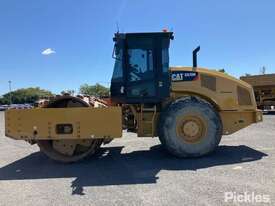 2014 Caterpillar CS78B Articulated Smooth Drum Roller With Padfoot Shells - picture2' - Click to enlarge