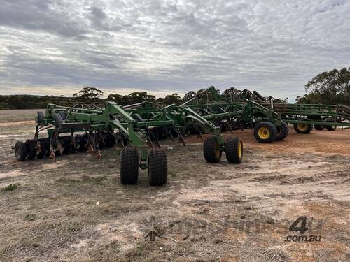 2013 John Deere 1830 Air Drills