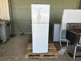 Westinghouse Fridge Freezer - picture1' - Click to enlarge