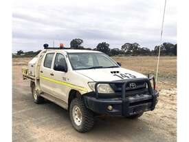 2010 TOYOTA Hilux Dual Cab Utility - picture0' - Click to enlarge