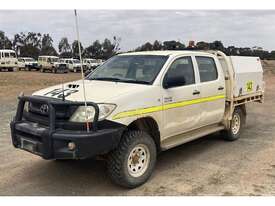 2010 TOYOTA Hilux Dual Cab Utility - picture1' - Click to enlarge