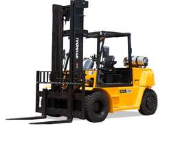 Hyundai Forklift 7T LPG Model 70L-7A - picture0' - Click to enlarge