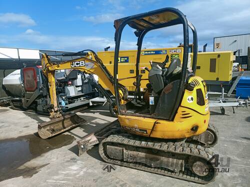 2015 JCB 8025 MINI EXCAVATOR U4630