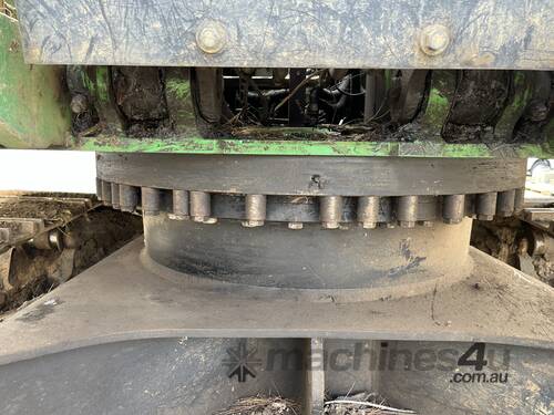 2013 John Deere 2154D Hydraulic Tracked Excavator and Log Grapple
