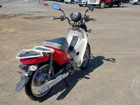 Honda 110 Super CUB - picture1' - Click to enlarge