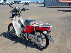 Honda 110 Super CUB - picture2' - Click to enlarge