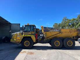 Komatsu HM300-5 Articulated Off Highway Truck - picture0' - Click to enlarge
