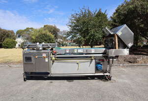 Industrial Strawberry Radish Capper De-Calyx Destalking Machine - Turatti FRAZER