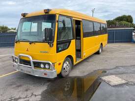 2005 Mitsubishi Rosa BE600 Bus - picture1' - Click to enlarge