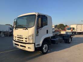 2014 Isuzu FRR600 MWB Cab Chassis - picture1' - Click to enlarge
