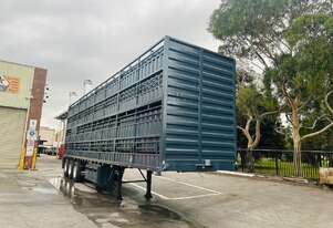 Stonestar   LIVESTOCK TRAILER
