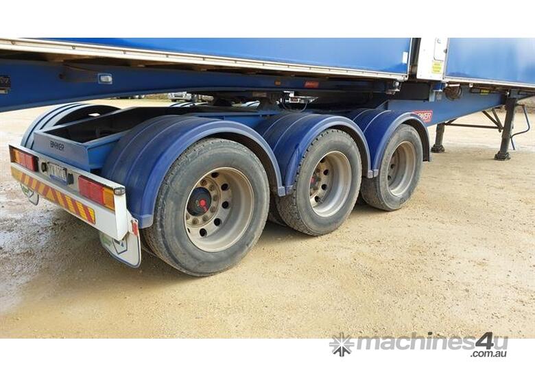 Barker HD Triaxle